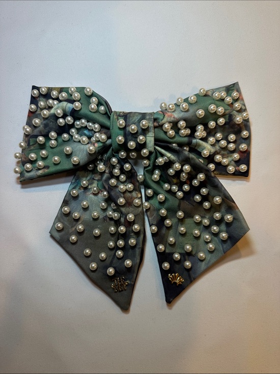 Lele Sadoughi Accessories - Lele Sadoughi Pearl-Embellished Degas Painting Bow tie barrett